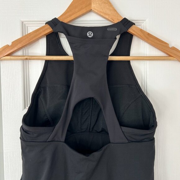 Lululemon Final Lap Tank Black Size 6 Built-In Bra Racerback Cutout EUC - Picture 6 of 8